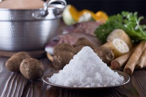 Ăn nhiều muối gây hại cho sức khỏe như thế nào?