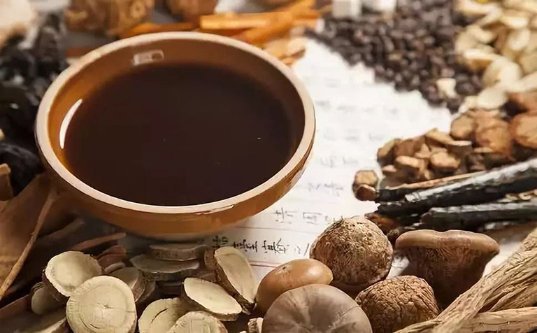 Trà thảo mộc dưỡng tóc